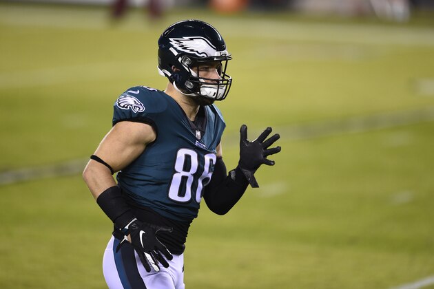 Philadelphia Eagles' Zach Ertz warms up before an NFL football game against the Washington Football Team, Sunday, Jan. 3, 2021, in Philadelphia. (AP Photo/Derik Hamilton)