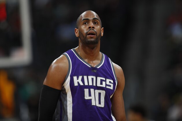 Sacramento Kings guard Arron Afflalo (40) in the first half of an NBA basketball game Monday, March 6, 2017, in Denver. (AP Photo/David Zalubowski)
