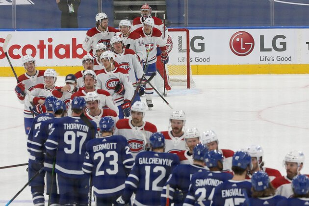 Toronto, ON- May 31  - Montreal Canadiens shake hands with the Toronto Maple Leafs as the Toronto Maple Leafs fall to the Montreal Canadiens 3-1 in game seven in the first round of the NHL play-offs at Scotiabank Arena in Toronto. May 31, 2021.        (Steve Russell/Toronto Star via Getty Images)