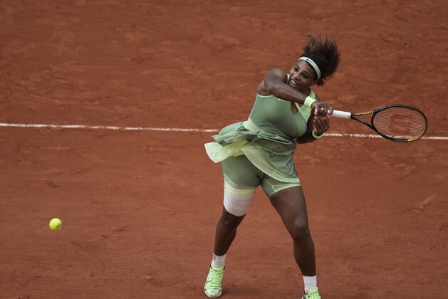 United States Serena Williams plays a return to United States's Danielle Collins during their third round match on day 6, of the French Open tennis tournament at Roland Garros in Paris, France, Friday, June 4, 2021. (AP Photo/Christophe Ena)
