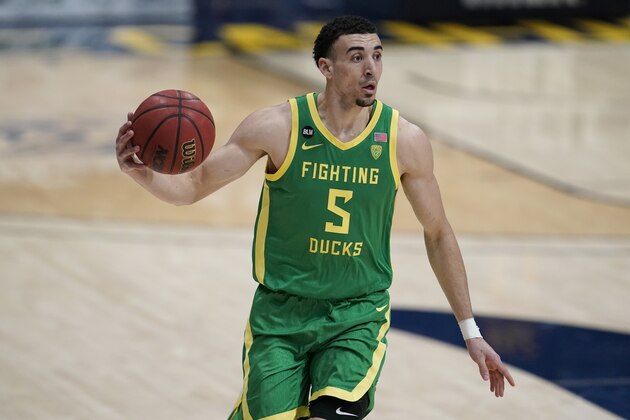 Oregon guard Chris Duarte (5) against California during an NCAA college basketball game in Berkeley, Calif., Saturday, Feb. 27, 2021. (AP Photo/Jeff Chiu)