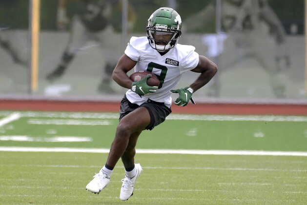 New York Jets second-round draft pick Elijah Moore works out during NFL football rookie camp, Friday, May 7, 2021, in Florham Park, N.J. (AP Photo/Bill Kostroun)