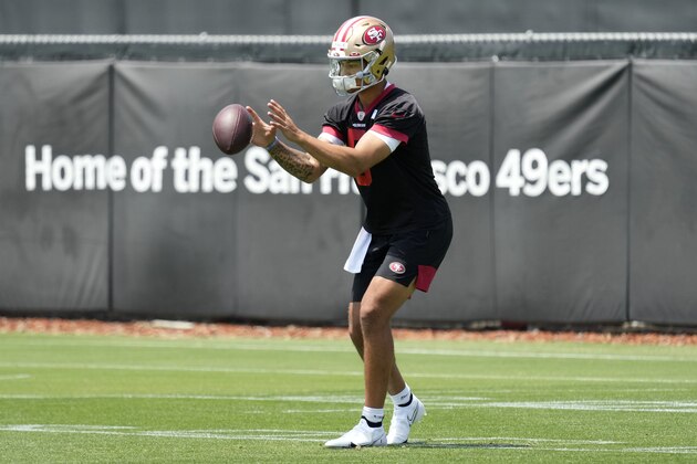 San Francisco 49ers first-round draft pick quarterback Trey Lance throws during the NFL football team's rookie minicamp in Santa Clara, Calif., Friday, May 14, 2021. (AP Photo/Tony Avelar)