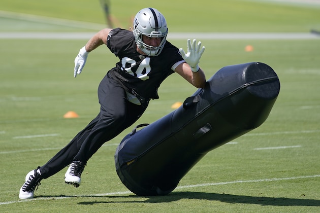 Las Vegas Raiders defensive end Carl Nassib (94) during NFL football practice Wednesday, June 2, 2021, in Henderson, Nev. (AP Photo/John Locher)