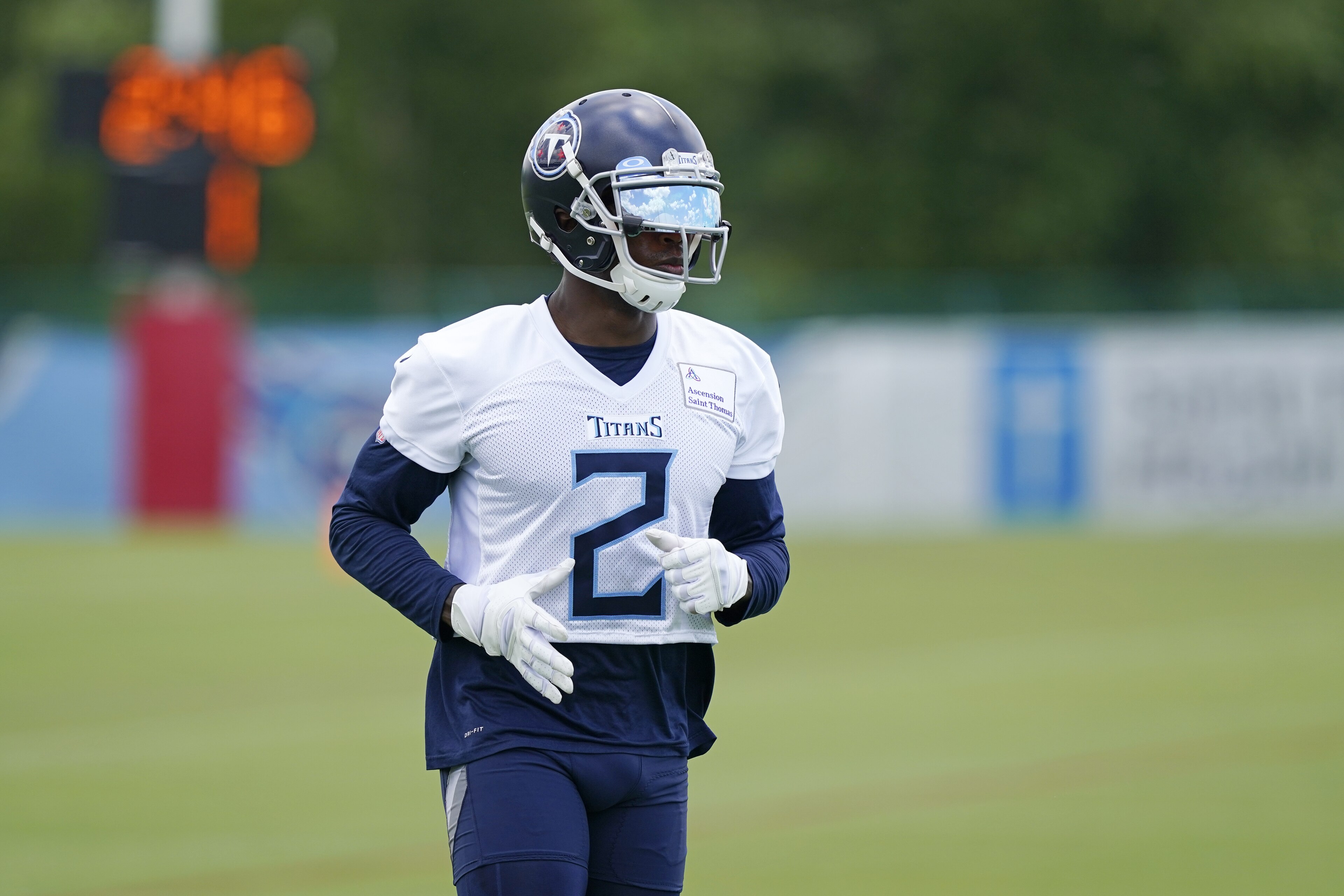 Tennessee Titans wide receiver Julio Jones runs a drill during an NFL football minicamp Wednesday, June 16, 2021, in Nashville, Tenn. (AP Photo/Mark Humphrey, Pool) Tennessee Titans wide receiver Julio Jones runs a drill during an NFL football minicamp Wednesday, June 16, 2021, in Nashville, Tenn. (AP Photo/Mark Humphrey, Pool)