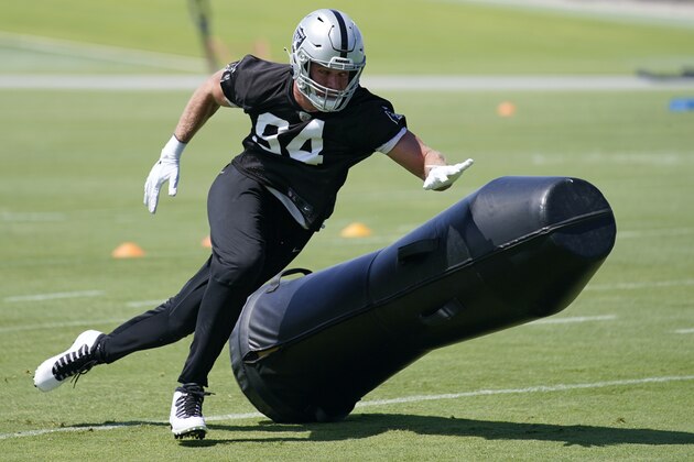 Las Vegas Raiders defensive end Carl Nassib (94) during NFL football practice Wednesday, June 2, 2021, in Henderson, Nev. (AP Photo/John Locher)
