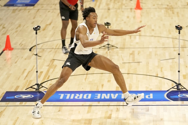 Florida State's Scottie Barnes participates in the NBA Draft Combine at the Wintrust Arena Wednesday, June 23, 2021, in Chicago. (AP Photo/Charles Rex Arbogast)