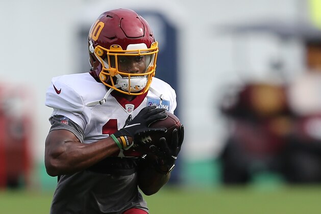 ASHBURN, VA - AUGUST 15: Washington Football Team wide receiver Curtis Samuel (10) participates in drills during the Washington Football Team training camp practice on August 15, 2021, at the Washington Football Team training facility Inova Sports Performance Center in Ashburn, VA. (Photo by Lee Coleman/Icon Sportswire via Getty Images)