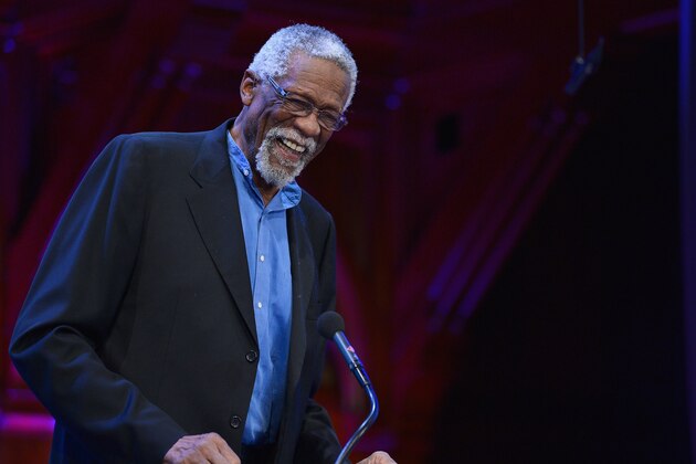 Bill Russell presents the 2013 W.E.B. Du Bois Medal to then-NBA Commissioner David Stern.