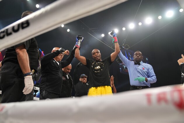 Anderson Silva is named winner after knocking out fellow MMA fighter Jacob