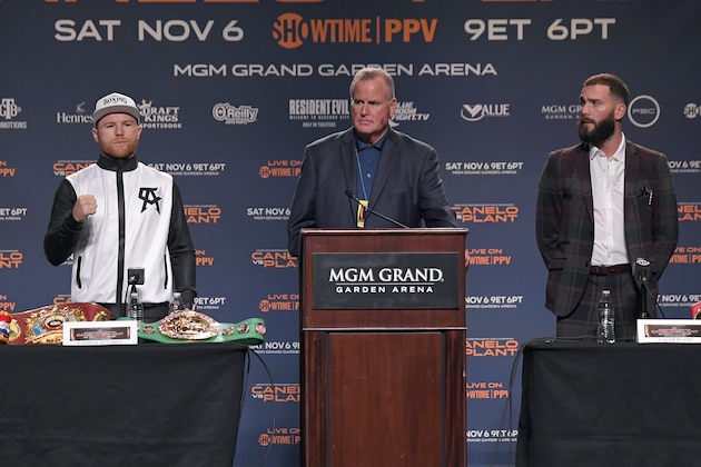 LAS VEGAS, NEVADA - NOVEMBER 03: WBC/WBA/WBO super middleweight champion Canelo Alvarez (L) and IBF super middleweight champion Caleb Plant (R) pose during a news conference at MGM Grand Garden Arena on November 03, 2021 in Las Vegas, Nevada. The two will face off on November 6 at MGM Grand Garden Arena in Las Vegas. (Photo by David Becker/Getty Images)