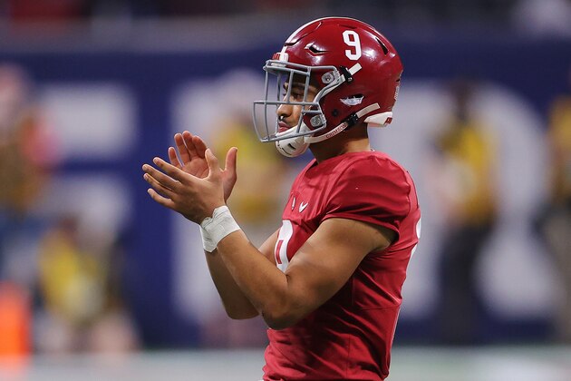 ATLANTA, GEORGIA - DECEMBER 04: Bryce Young #9 of the Alabama Crimson Tide reacts during the fourth quarter of the SEC Championship game against the Georgia Bulldogs the at Mercedes-Benz Stadium on December 04, 2021 in Atlanta, Georgia. (Photo by Kevin C. Cox/Getty Images)