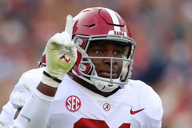 AUBURN, ALABAMA - NOVEMBER 27:  Will Anderson Jr. #31 of the Alabama Crimson Tide reacts after sacking TJ Finley #1 of the Auburn Tigers during the first half at Jordan-Hare Stadium on November 27, 2021 in Auburn, Alabama. (Photo by Kevin C. Cox/Getty Images)