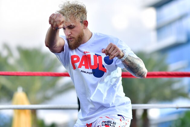 TAMPA, FLORIDA - DECEMBER 15: Jake Paul works out during a media workout at the Seminole Hard Rock Tampa pool prior to his December 18th fight against Tyron Woodley  on December 15, 2021 in Tampa, Florida. (Photo by Julio Aguilar/Getty Images)
