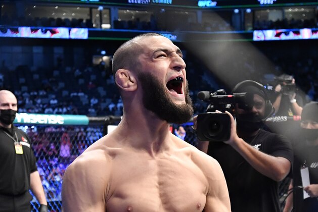 ABU DHABI, UNITED ARAB EMIRATES - OCTOBER 30: Khamzat Chimaev of Sweden prepares to fight Li Jingliang of China in a welterweight fight during the UFC 267 event at Etihad Arena on October 30, 2021 in Yas Island, Abu Dhabi, United Arab Emirates. (Photo by Chris Unger/Zuffa LLC)