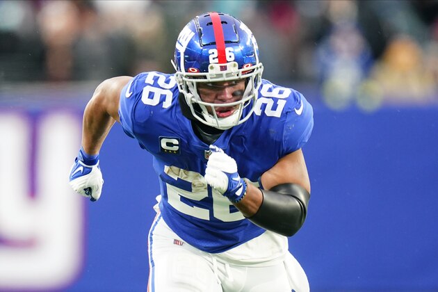 New York Giants running back Saquon Barkley (26) during the fourth quarter of an NFL football game against the Washington Football Team, Sunday, Jan. 9, 2022, in East Rutherford, N.J. (AP Photo/Frank Franklin II)