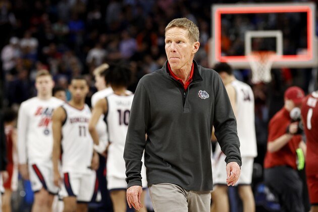 SAN FRANCISCO, CALIFORNIA - MARCH 24: Head coach Mark Few of the Gonzaga Bulldogs walks off of the court after being defeated by the Arkansas Razorbacks with a final score of 68-74 in the Sweet Sixteen round game of the 2022 NCAA Men's Basketball Tournament at Chase Center on March 24, 2022 in San Francisco, California. (Photo by Steph Chambers/Getty Images)