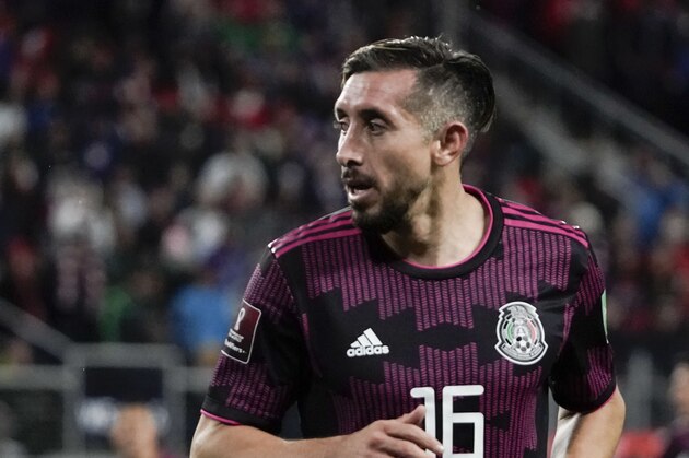 Mexico's Hector Herrera plays during the first half of a FIFA World Cup qualifying soccer match against the United States, Friday, Nov. 12, 2021, in Cincinnati. (AP Photo/Jeff Dean)
