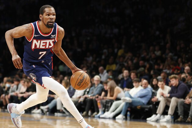 NEW YORK, NEW YORK - APRIL 08: Kevin Durant #7 of the Brooklyn Nets dribbles during the first half against the Cleveland Cavaliers at Barclays Center on April 08, 2022 in the Brooklyn borough of New York City. NOTE TO USER: User expressly acknowledges and agrees that, by downloading and or using this photograph, User is consenting to the terms and conditions of the Getty Images License Agreement. (Photo by Sarah Stier/Getty Images)