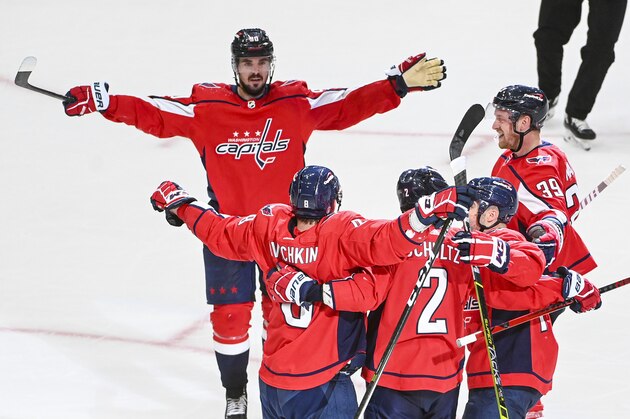 WASHINGTON, DC - MAY 7: Washington Capitals left wing Alex Ovechkin (8) is greeted by his mates after scoring a third period goal against the Florida Panthers during game three of the first round of the Stanley Cup playoffs at Capital One Arena. Photo by Jonathan Newton/The Washington Post via Getty Images)