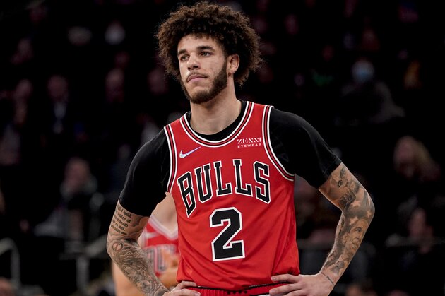 Chicago Bulls guard Lonzo Ball (2) during NBA action against New York Knicks, Thursday Dec. 2, 2021, in New York. (AP Photo/Mary Altaffer)