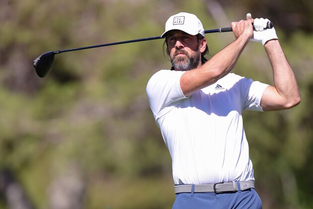 LAS VEGAS, NEVADA - MAY 31: Aaron Rodgers takes a practice shot at Wynn Golf Club on May 31, 2022 in Las Vegas, Nevada. (Photo by Carmen Mandato/Getty Images for the Match)