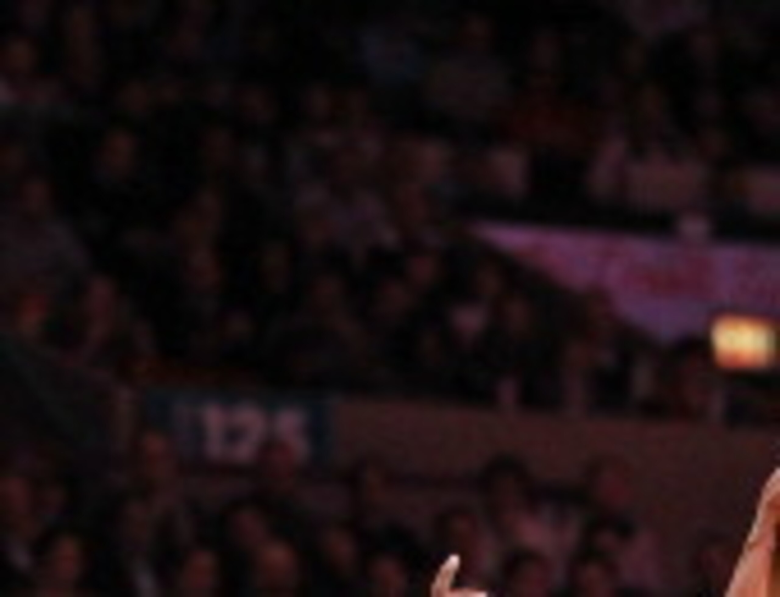 NEW YORK, NY - DECEMBER 22:  Kevin Durant #35 of the Oklahoma City Thunder drives against the New York Knicks at Madison Square Garden on December 22, 2010 in New York City.   NOTE TO USER: User expressly acknowledges and agrees that, by downloading and/o