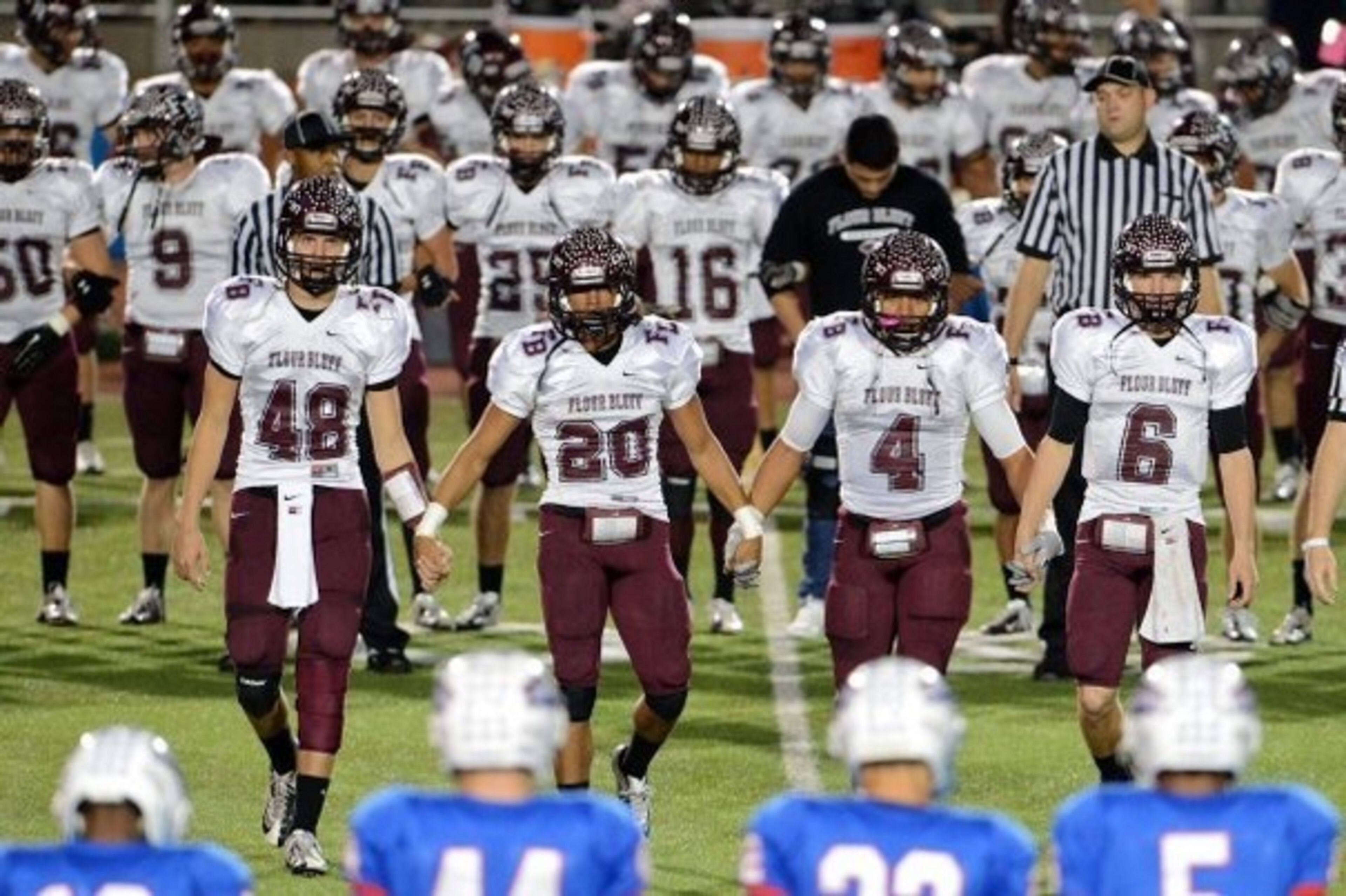 The Flour Bluff Hornets and Leander Lions prepare to play in Texas state football playoffs. (Corpus Christi Caller-Times)