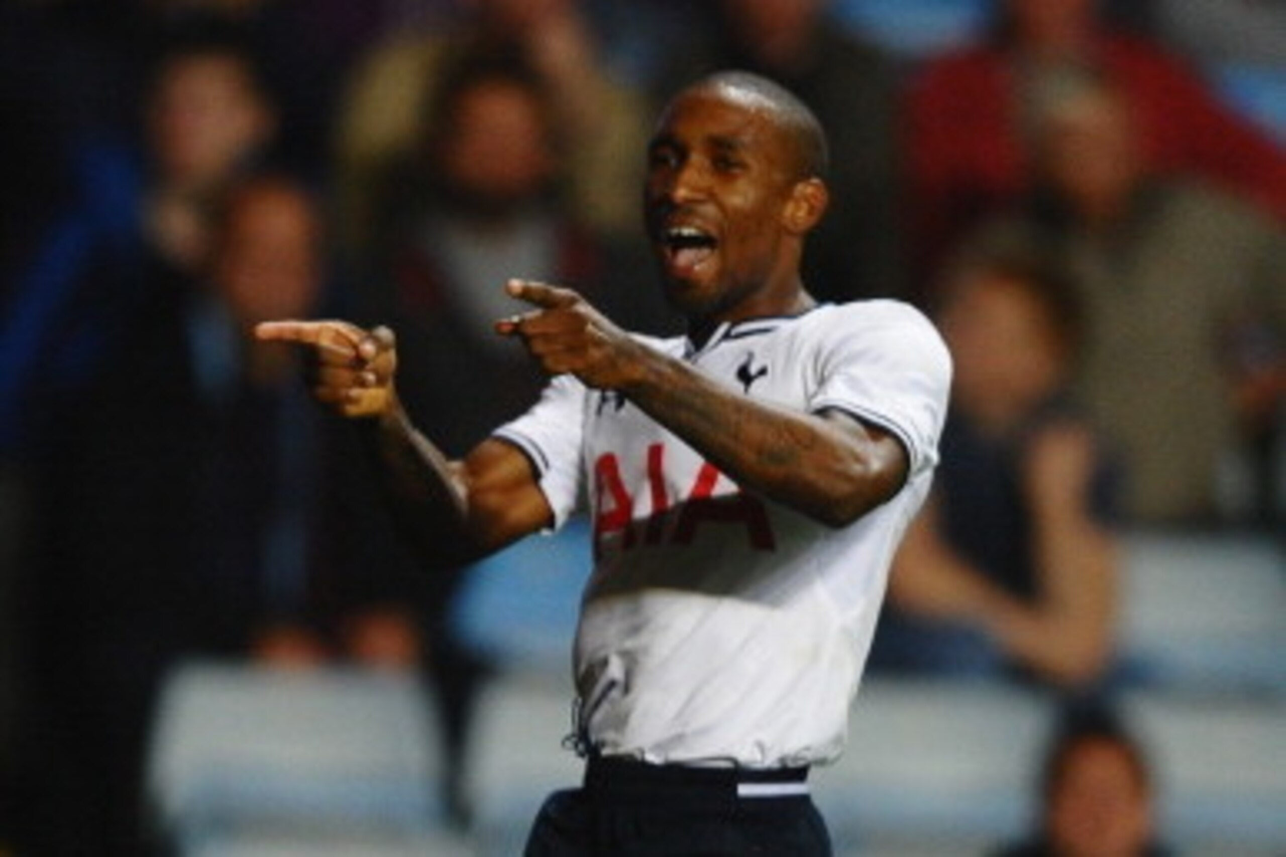 Jermain Defoe scored twice for Tottenham in a 4-0 win over Aston Villa.