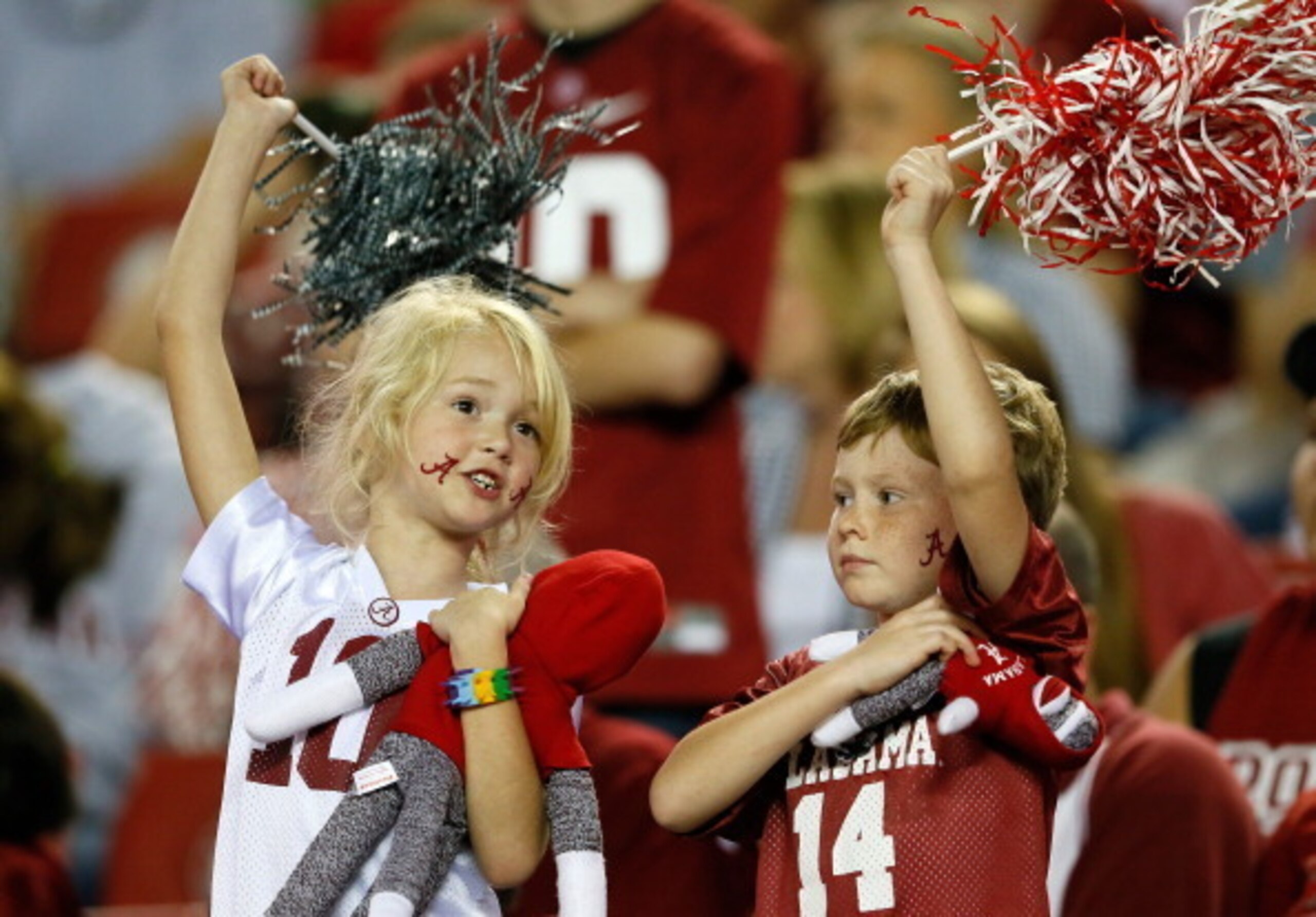 Two young Tide fans