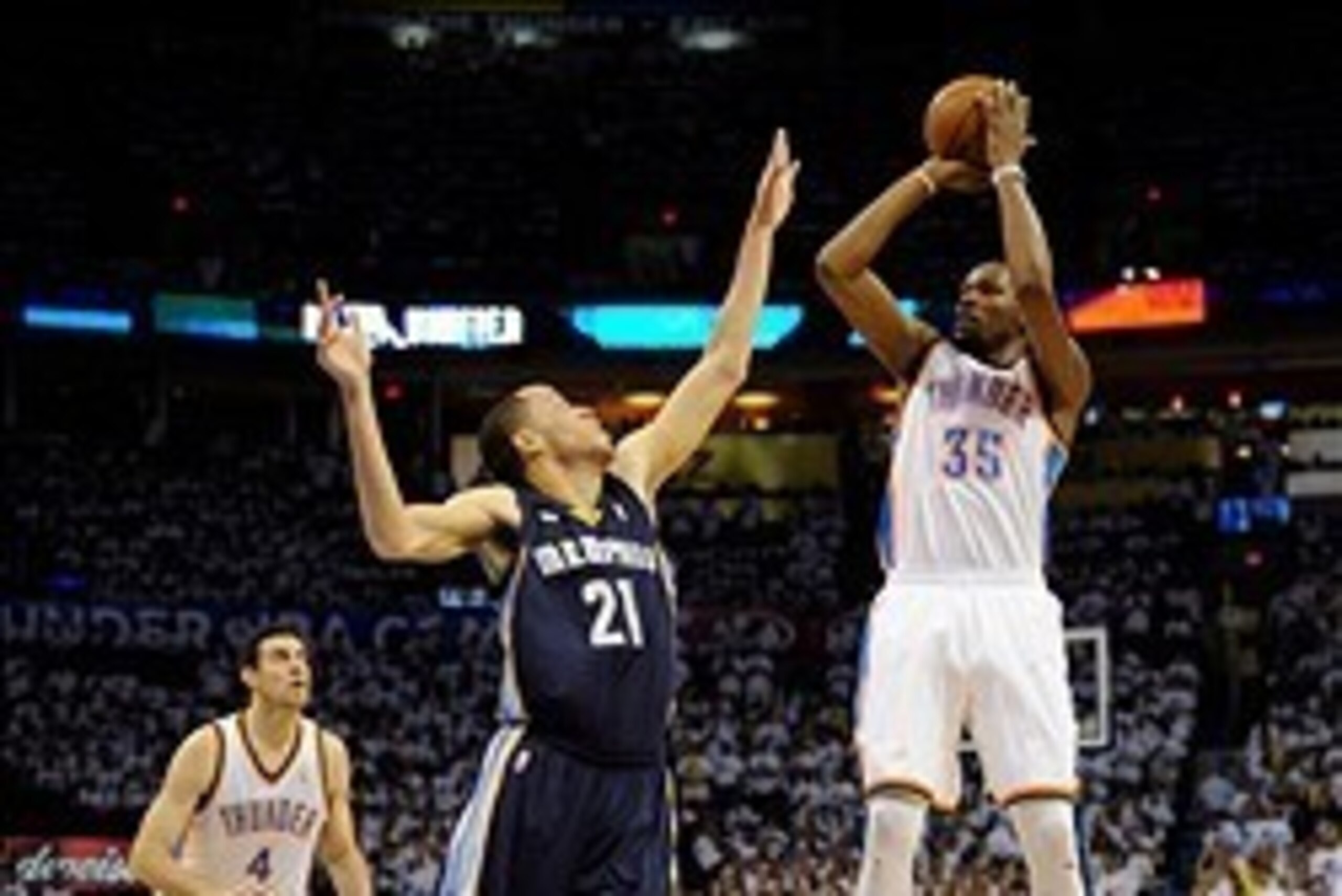 Kevin Durant is one of the best players in the game, but he'll need to become a teacher for Jeremy Lamb.