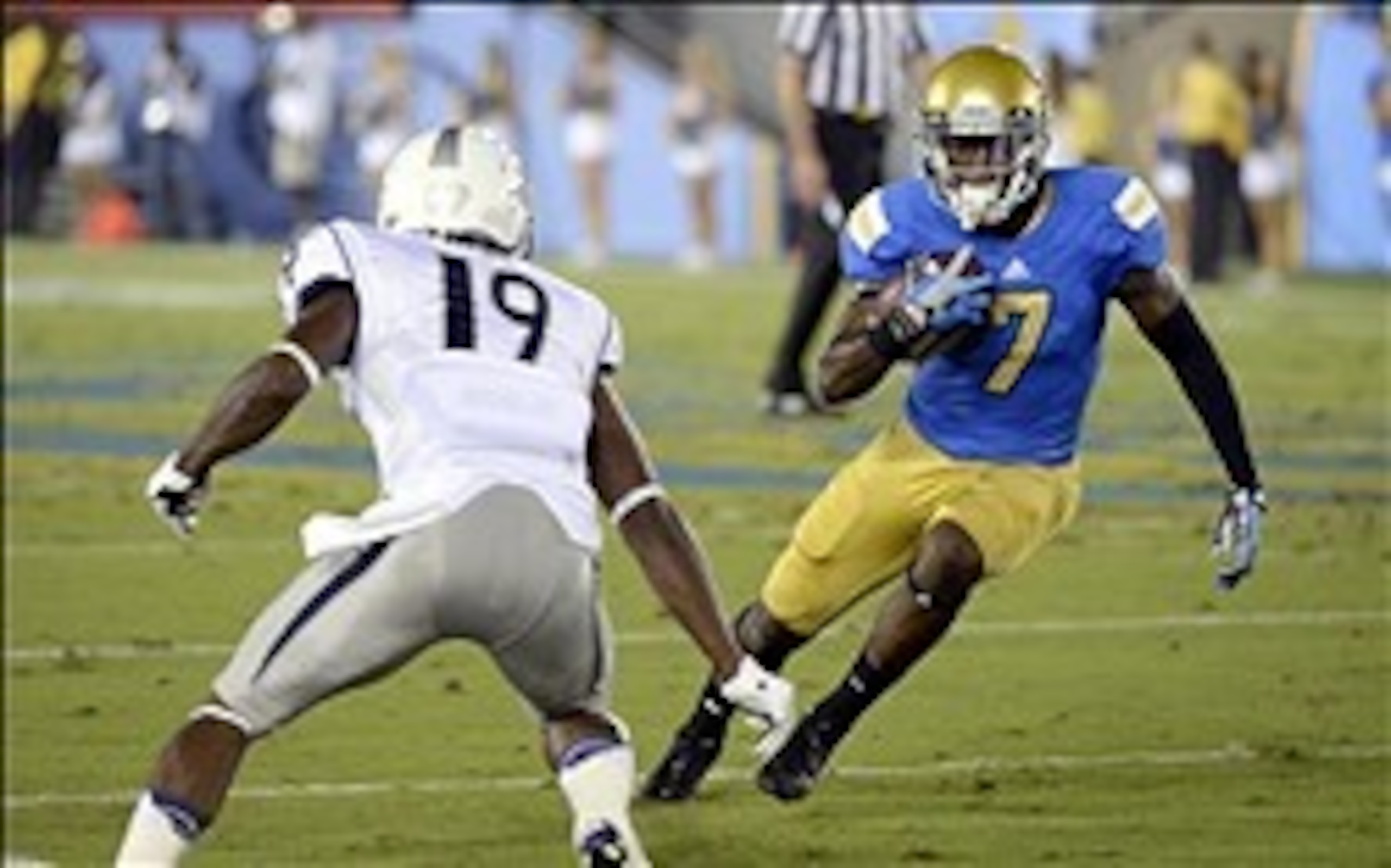 Devin Fuller could be a frequent target for the Bruins.