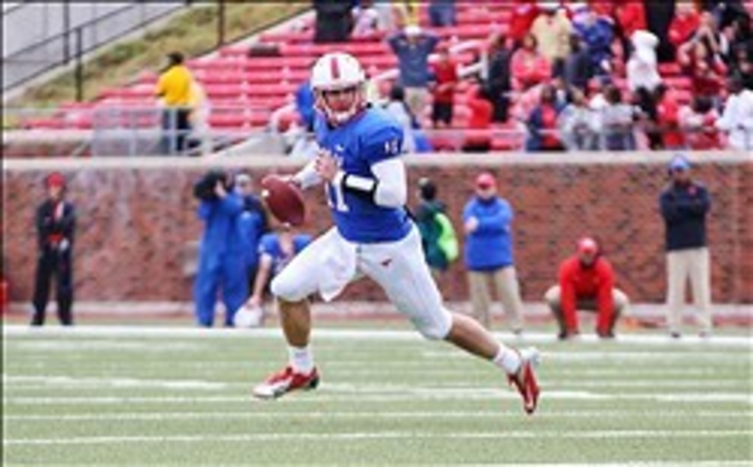 QB Garrett Gilbert