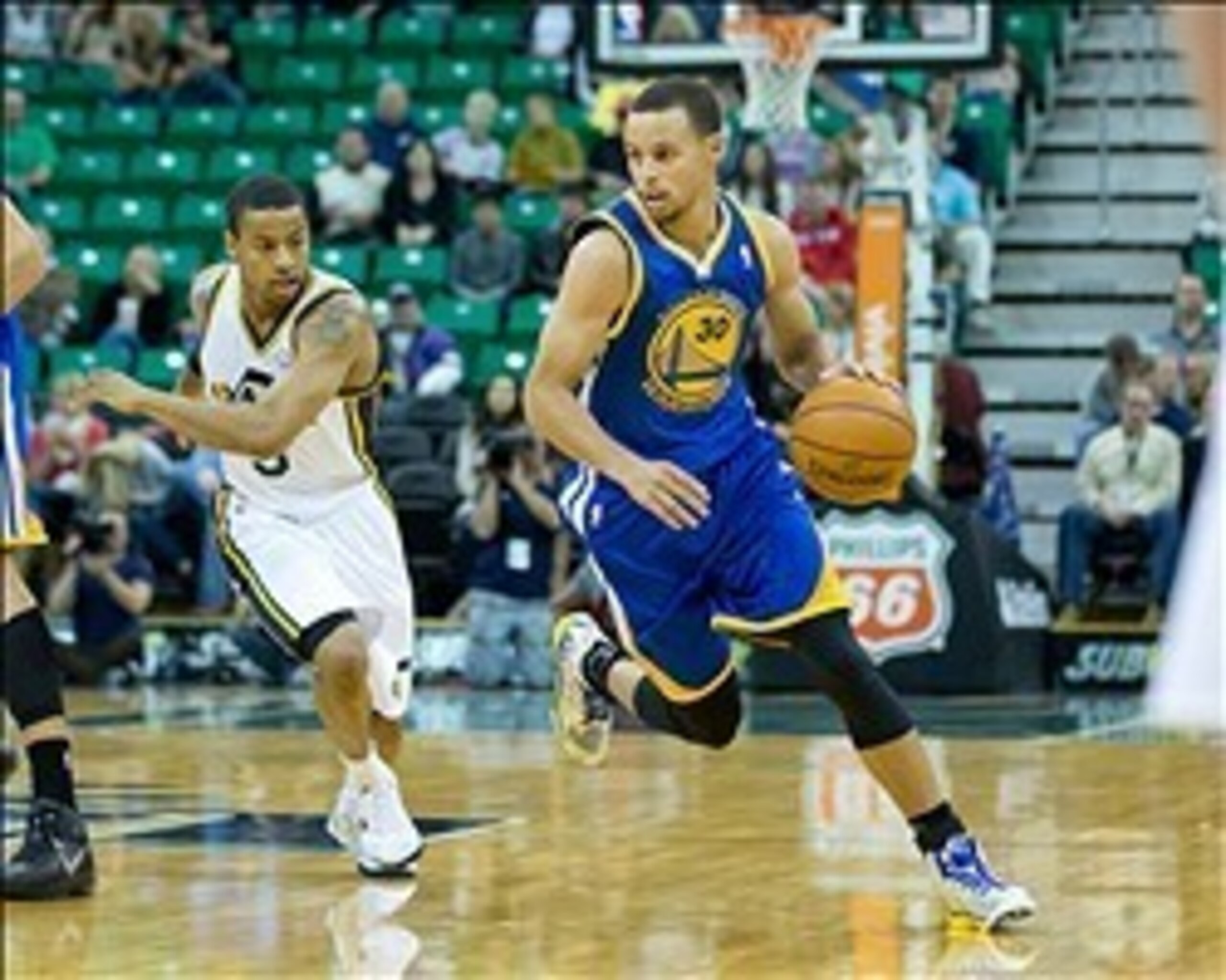 Steph Curry is ramping up for the regular season.
