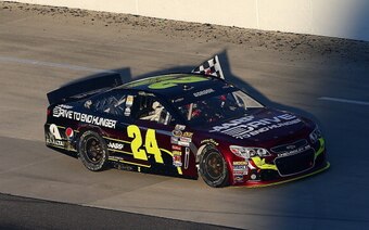 Jeff Gordon won for the first time this year at Martinsville.