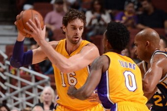 Nick Young and Pau Gasol of the LA Lakers