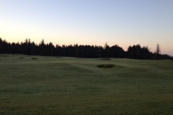 Mornings at Bandon can be brutally cold, often in the mid-30s and low 40s until the sun begins to shine, if you're lucky.