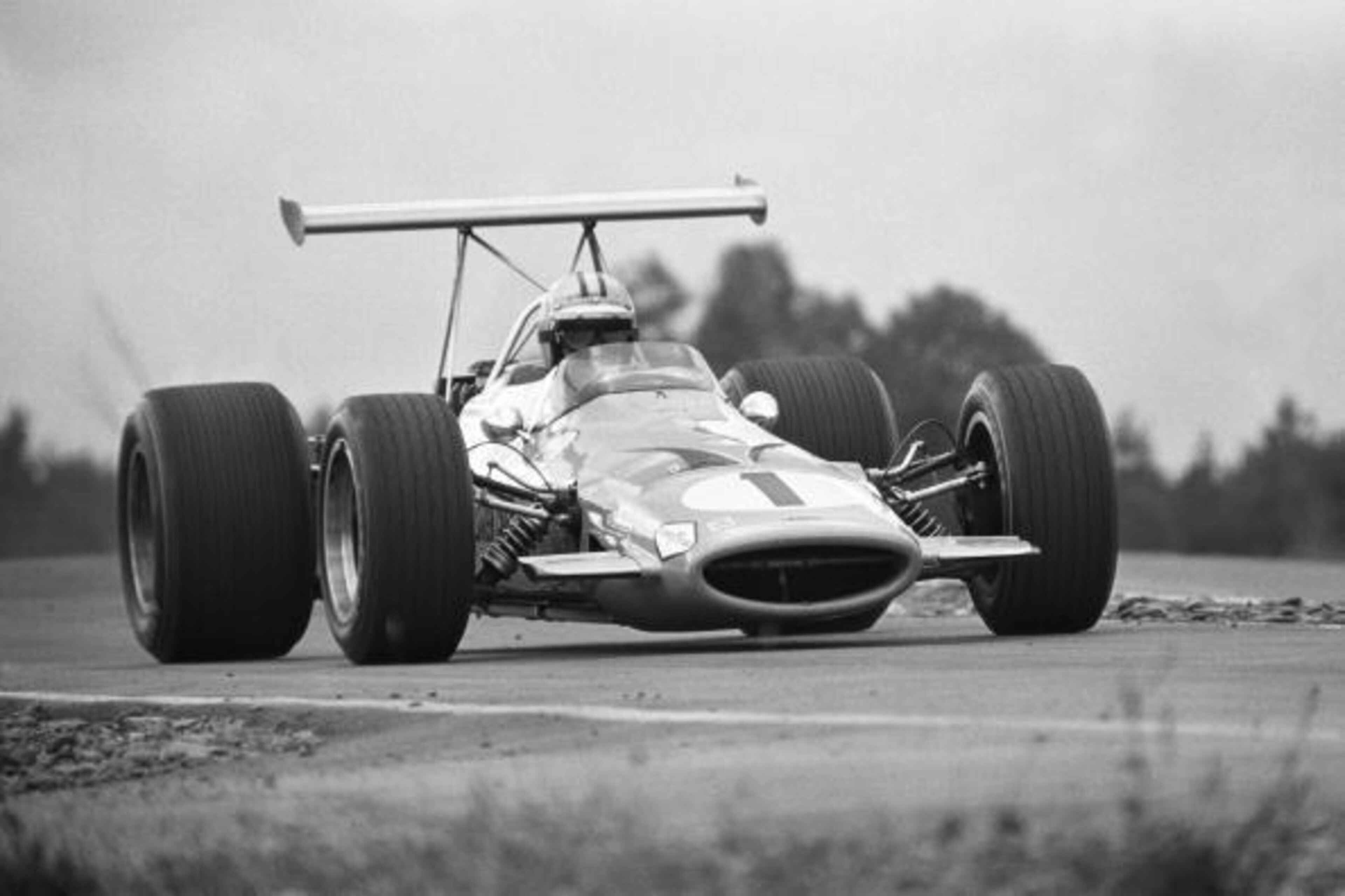 Hulme brought the No.1 to McLaren.