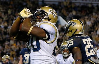 Sims (center) and the Yellow Jackets rushing attack will face a tough test on Saturday.