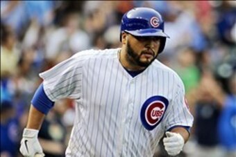 Dioner Navarro could prove to be a bargain compared to the top free-agent catchers.