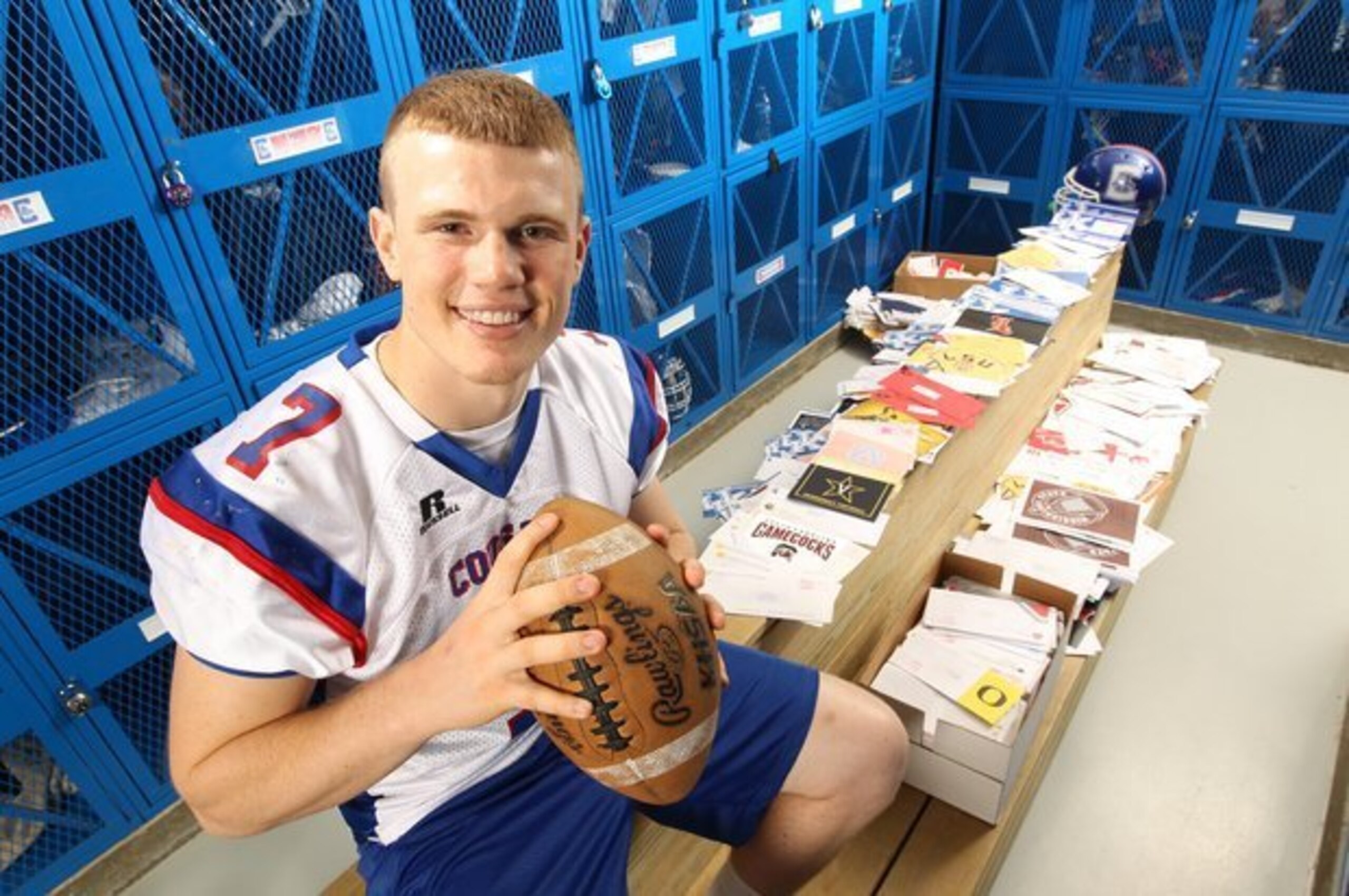 6'4", 210lb. QB Drew Barker (4 stars)