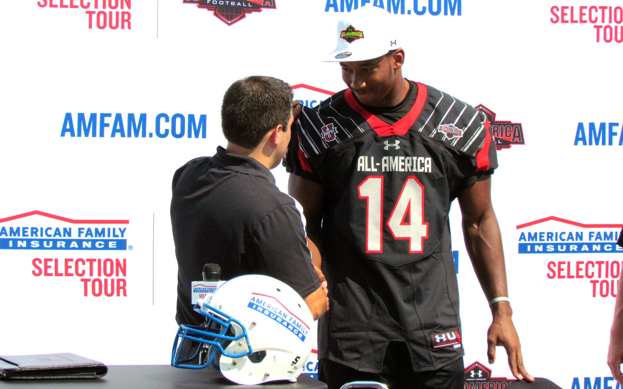 6'4", 240lb. DE Myles Garrett (5 stars)