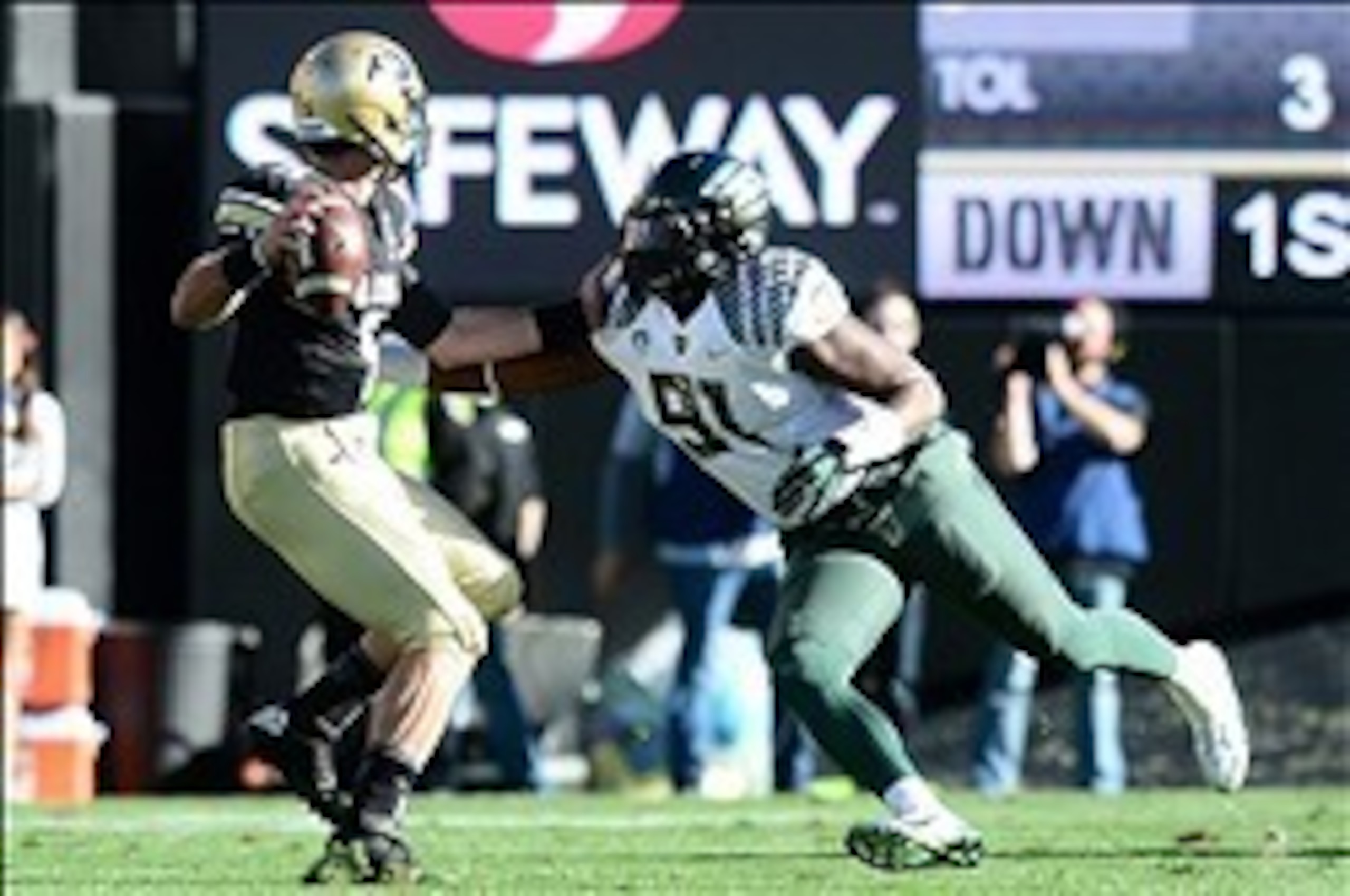 Washington (right) has been a constant threat in the backfield.