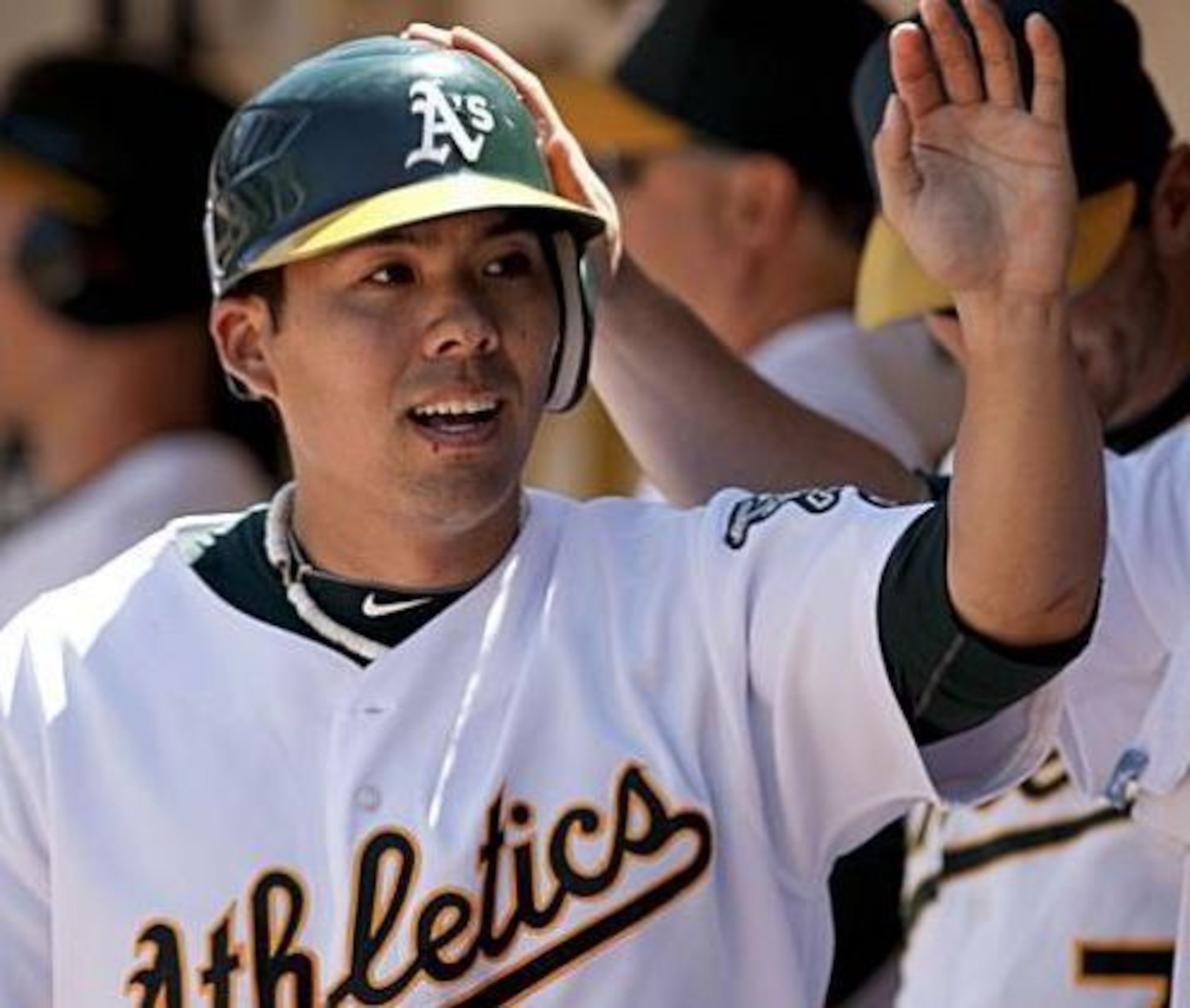 Suzuki, 29, is a viable back-up catching option for the Cubs.