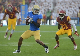 In 1975, the UCLA Bruins beat the Trojans to clinch their first Rose Bowl Berth in 10 years.