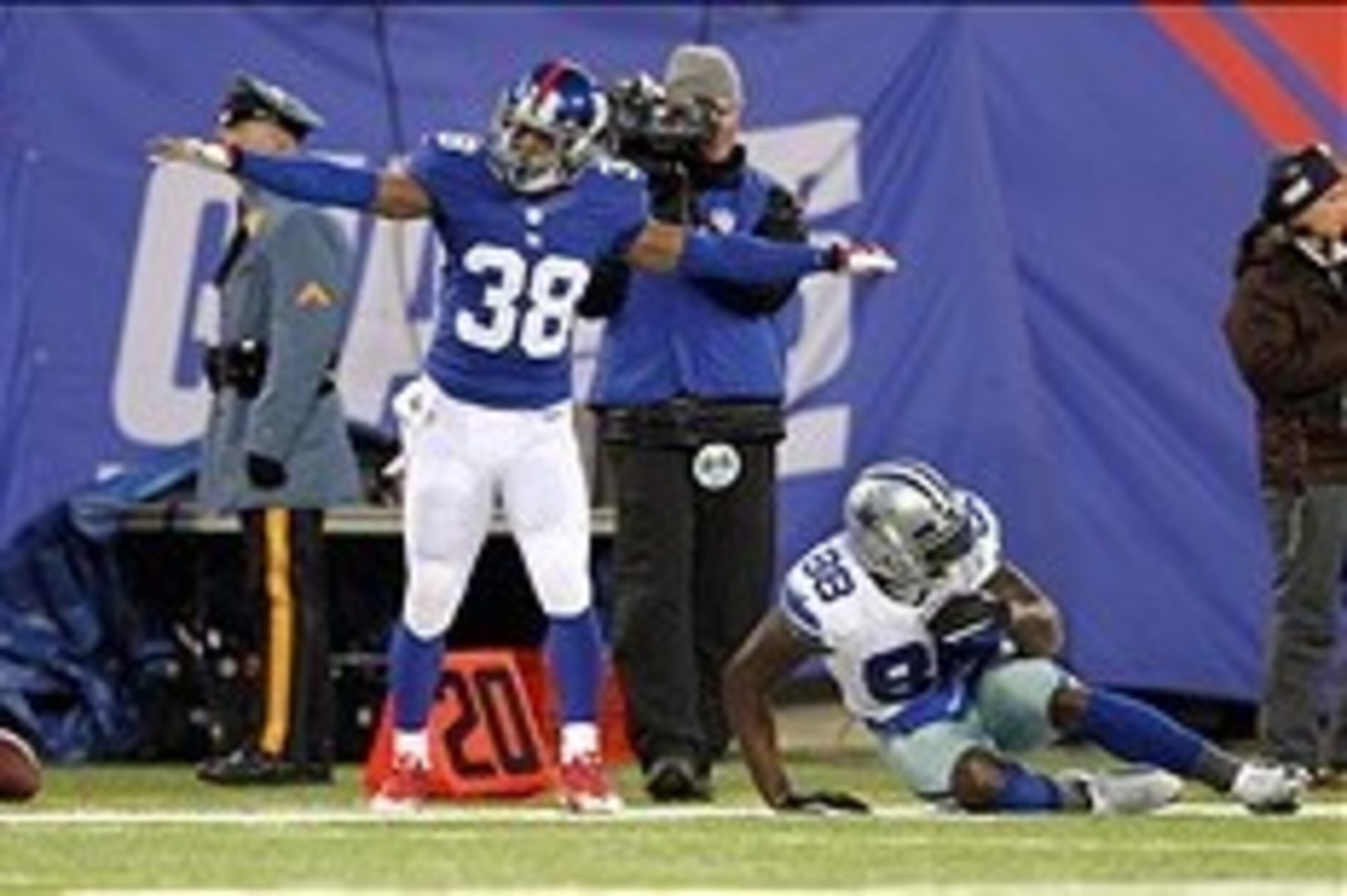 Dallas WR Dez Bryant had a big game versus the Giants.