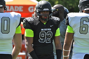 In-State Defensive End Derek Barnett Could Grow Into a DT