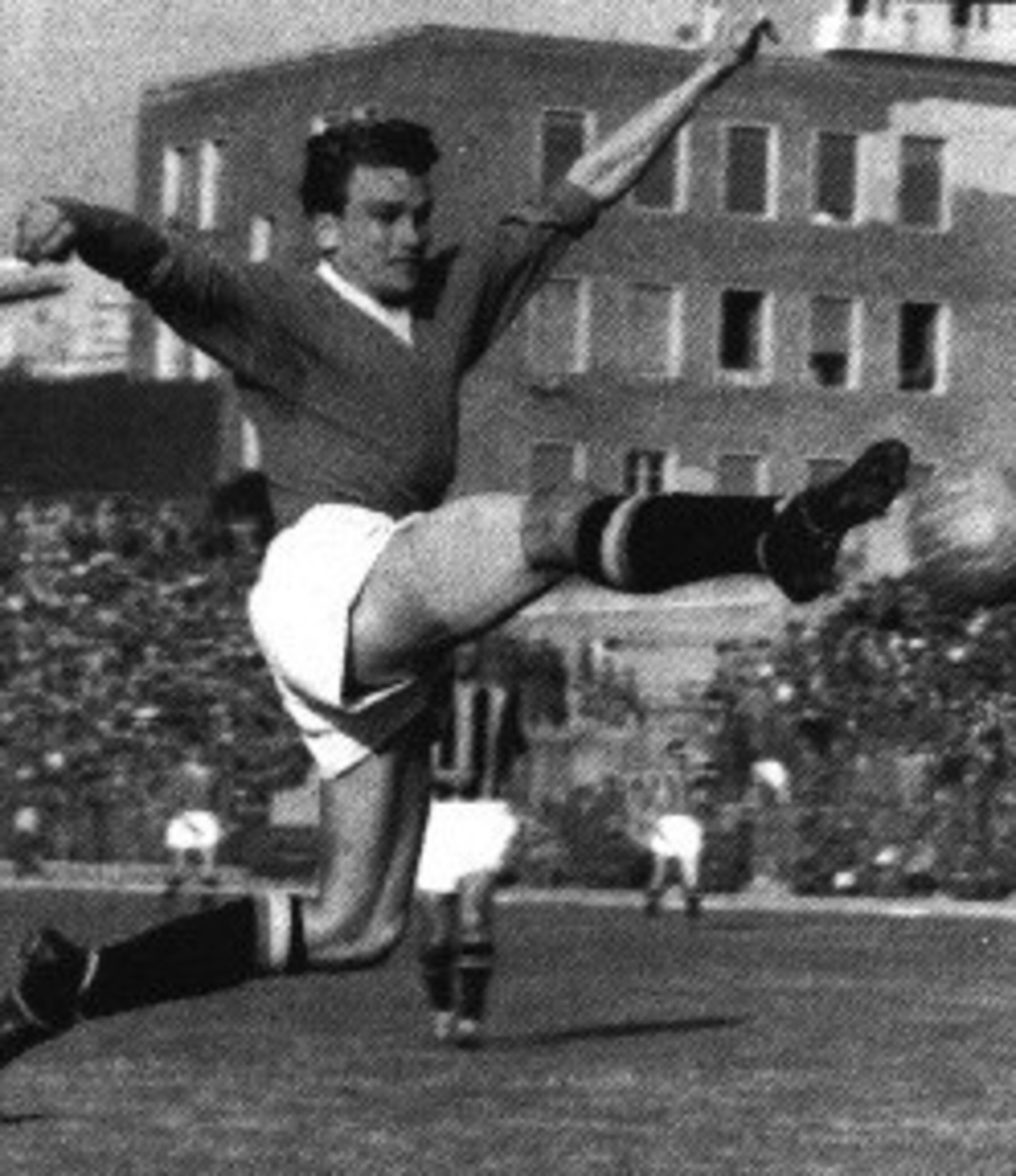 Hasse Jeppson in action with Napoli Hasse Jeppson in action with Napoli