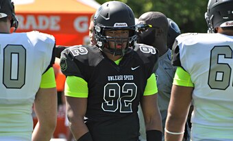 Derek Barnett's versatility is what makes him a special player.
