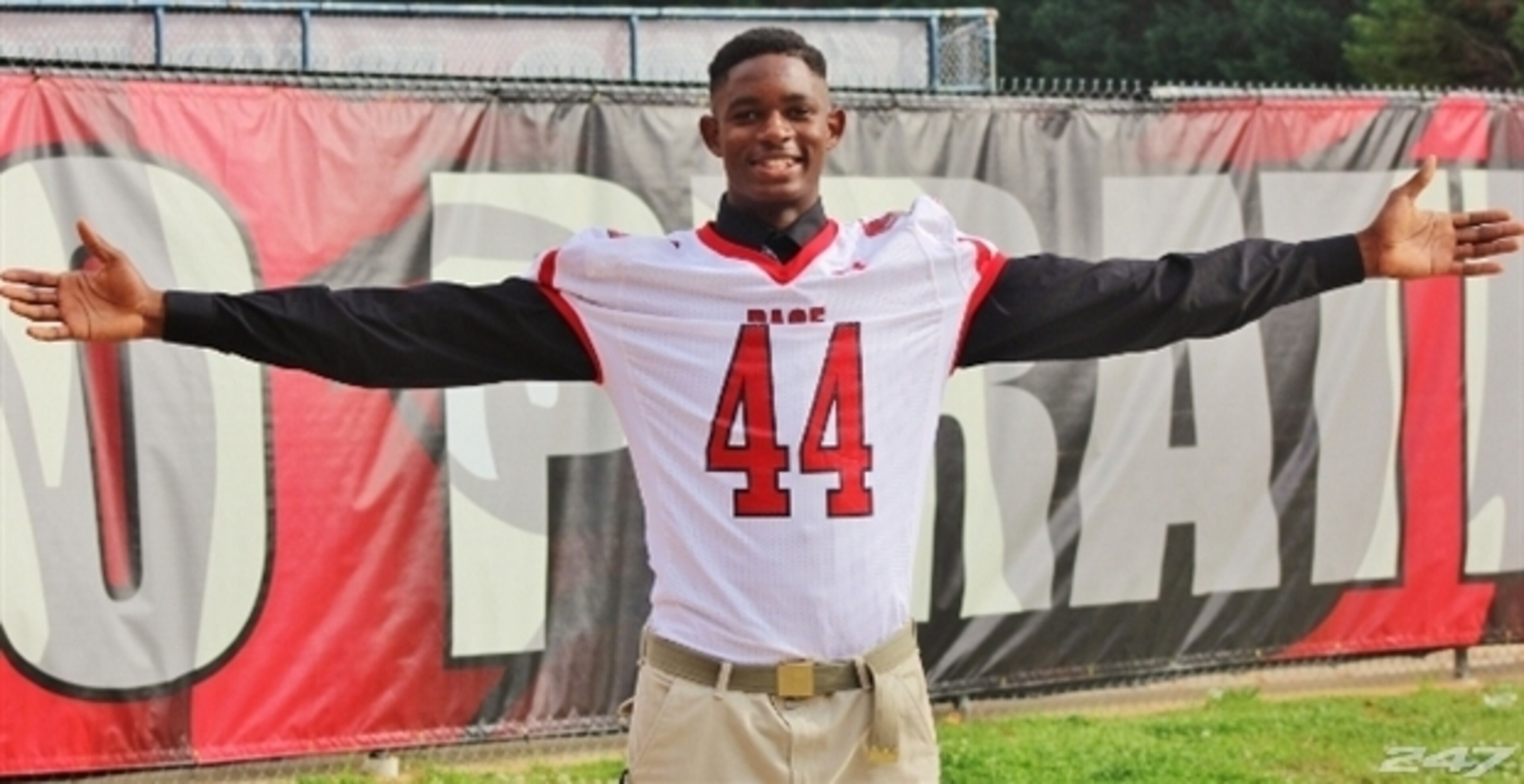 Defensive end recruit Lorenzo Featherston would be an impressive addition to Clemson's defensive line.